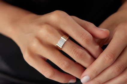 Fantazi Taşlı Yüzük