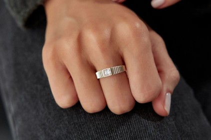 Baget Taşlı Sıralı Yüzük