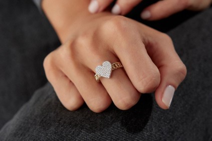 Kalp Burgu Taşlı Yüzük