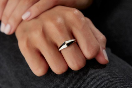 Siyah Beyaz  Mineli Yüzük