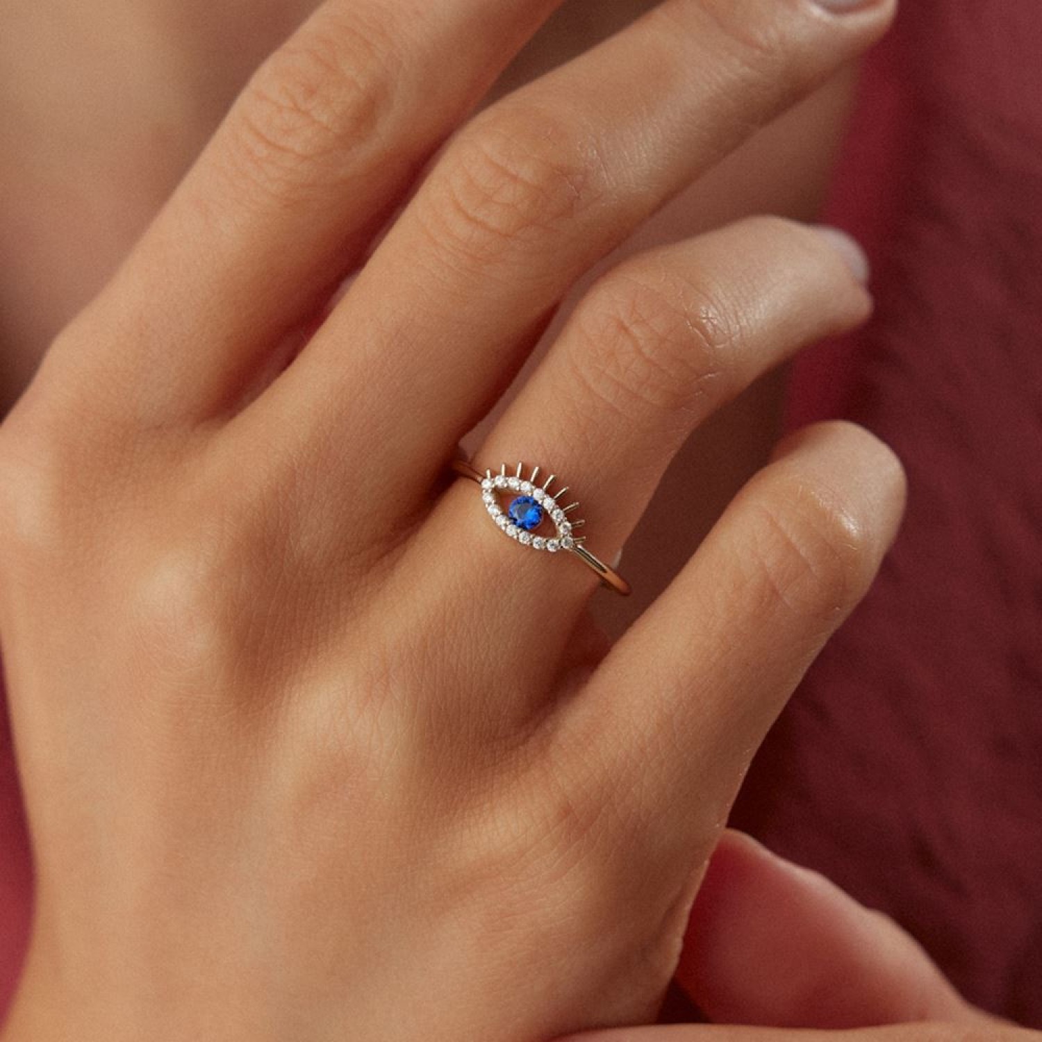 Mavi Taşlı Göz Yüzük