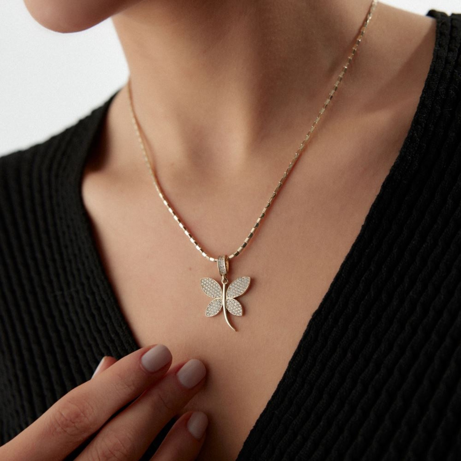 Kelebek Taşlı Kolye Ucu