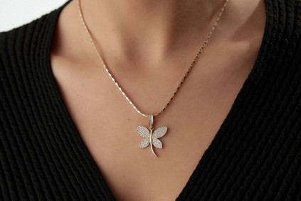 Kelebek Taşlı Kolye Ucu