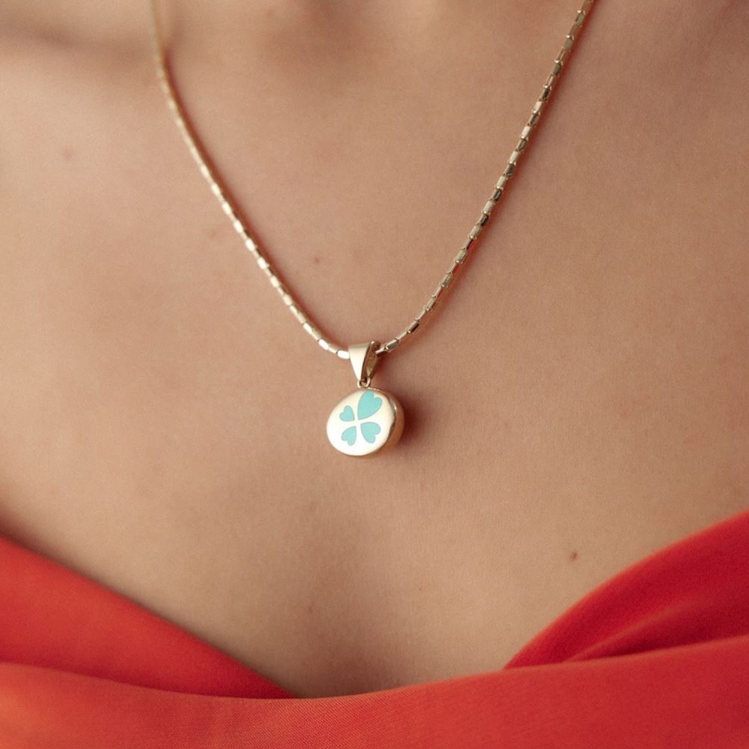 Turkuaz Yonca Mineli Kolye Ucu