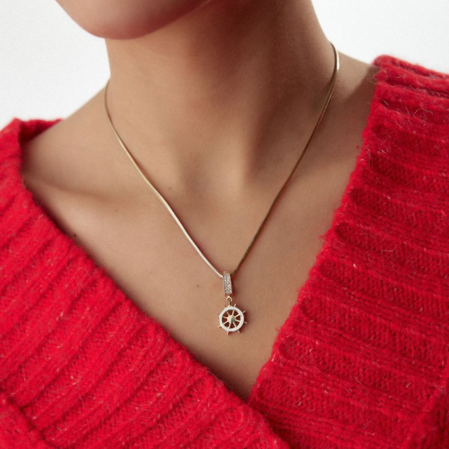 Dümen Beyaz Mineli Charm Kolye Ucu