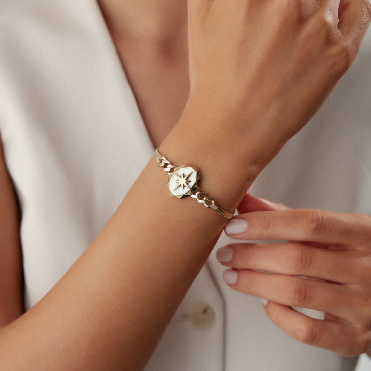 Kuzey Yıldız İtalyan Beyaz Mineli Bileklik