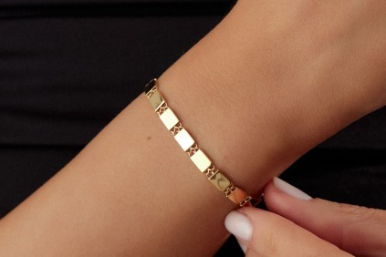 Kırmızı Kare Tasarım Bileklik