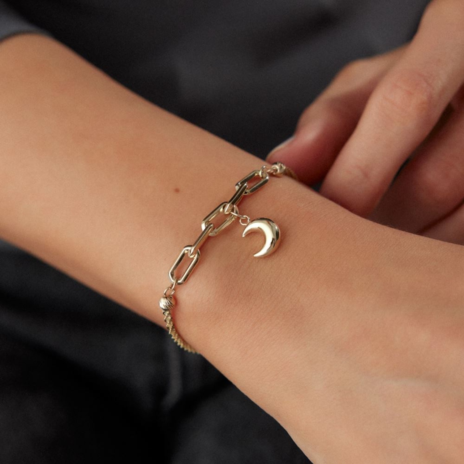 Ay Tasarımlı Bileklik