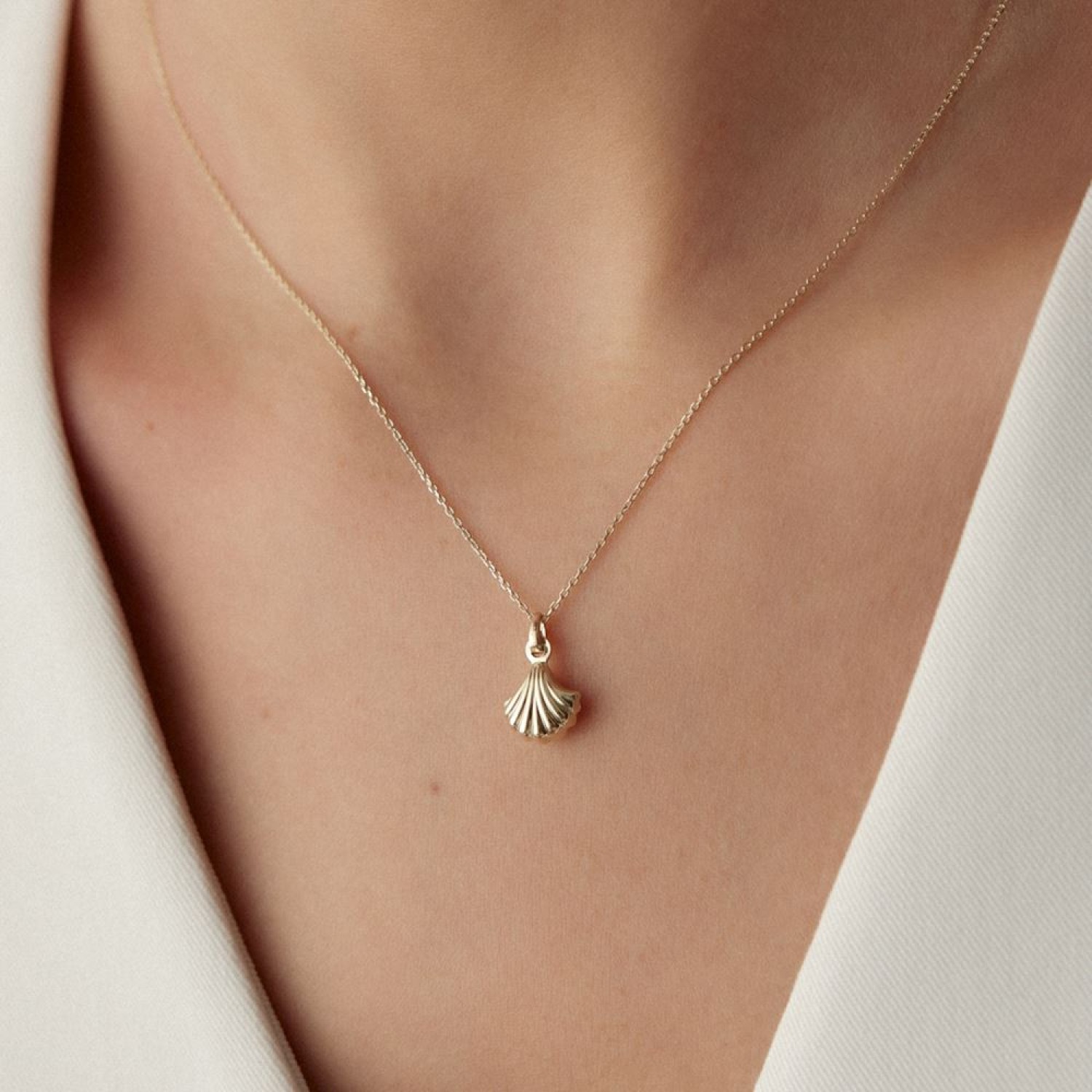 İstiridye Tasarım Kolye