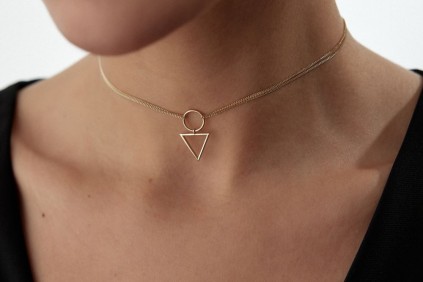 Oval Üçgen Tasarım Kolye