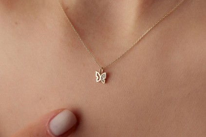 Kelebek Taşlı Kolye