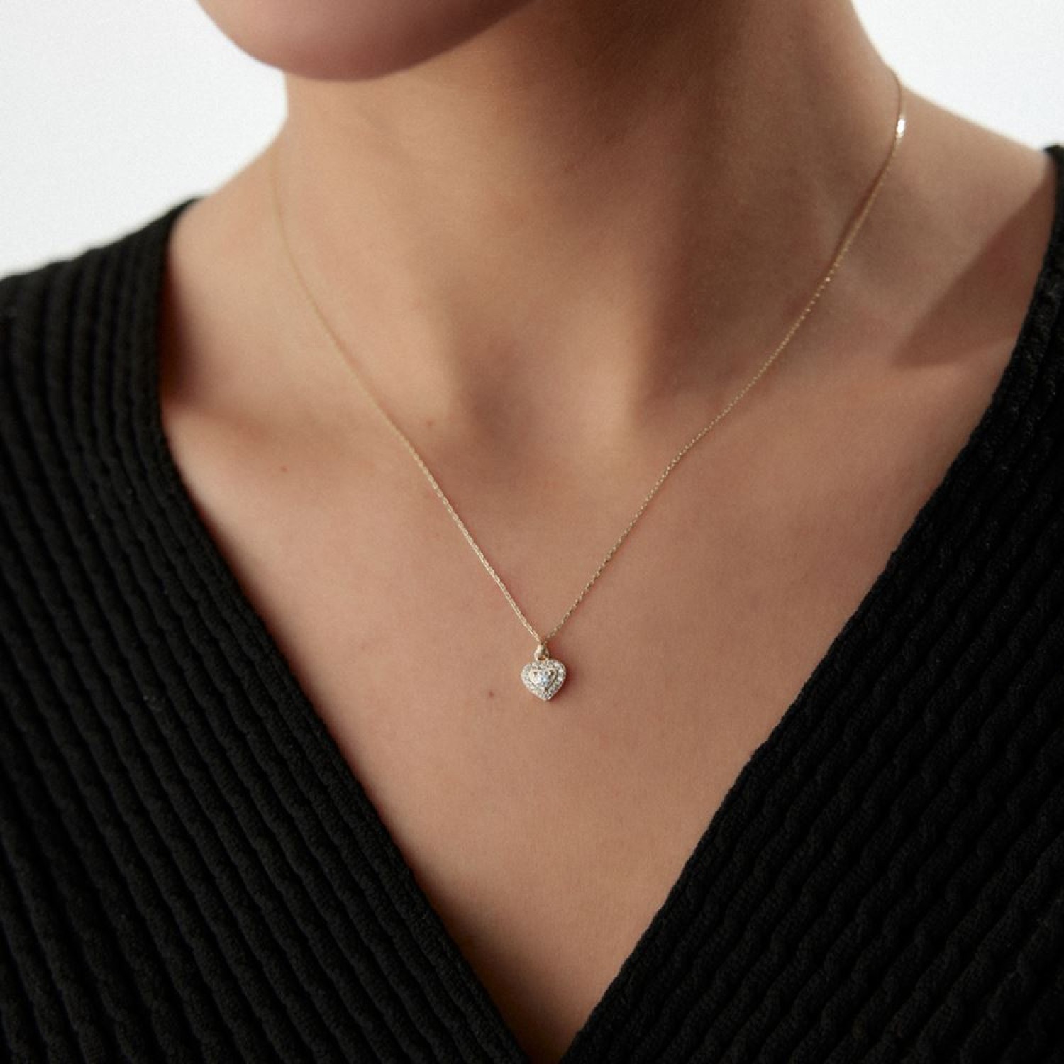 Tektaş Kalp Tasarımlı Kolye