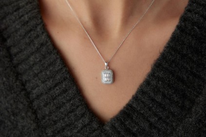 Baget Taşlı Kolye Beyaz