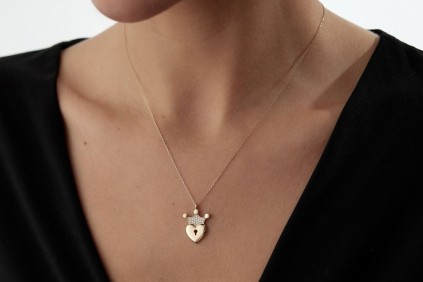 Kalp Kilitli Taç Kolye