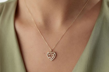 Kalpli Taşlı Kolye